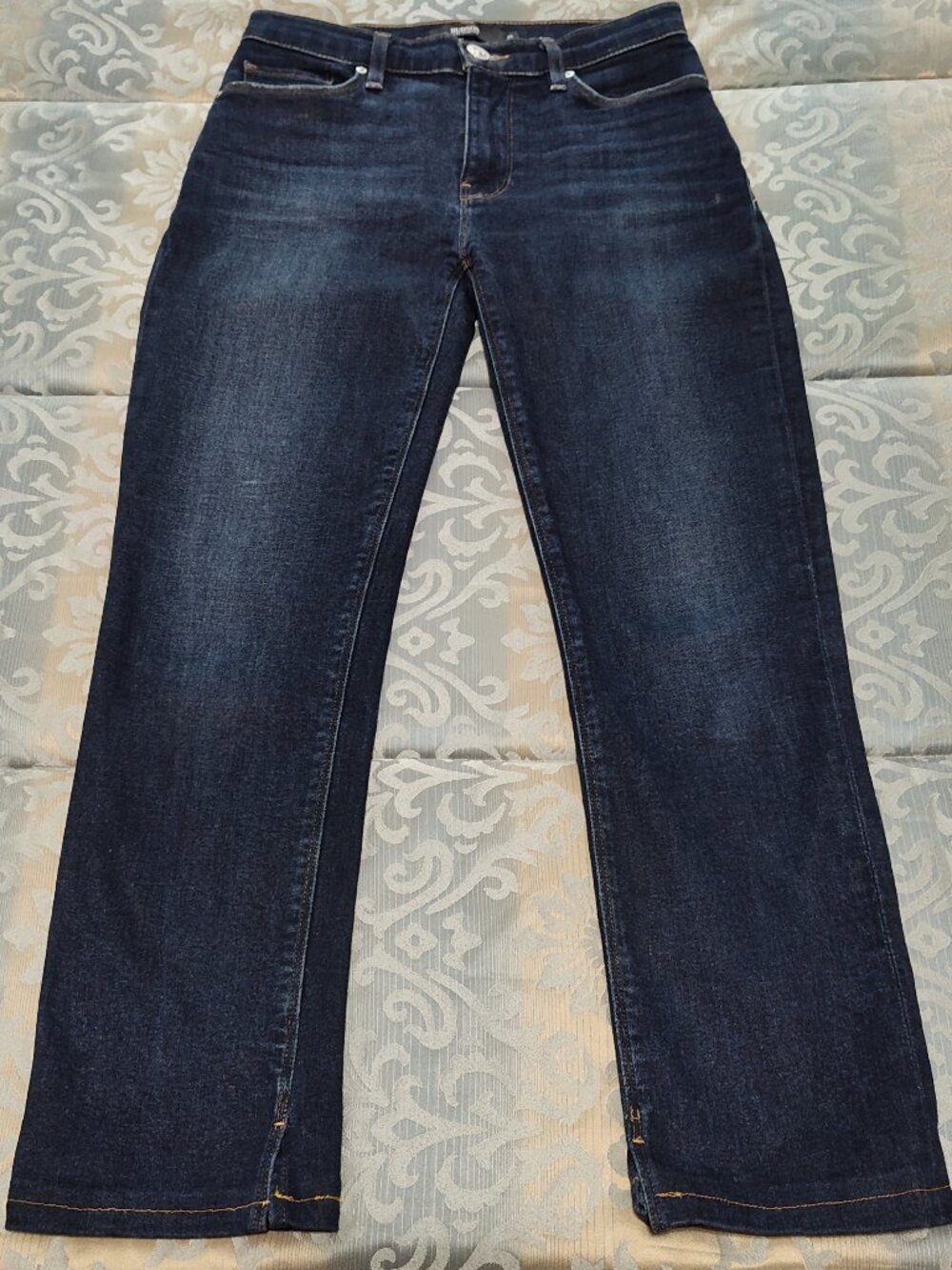 Hudson Nico dark wash blue jeans, Excellent used condition, size 26